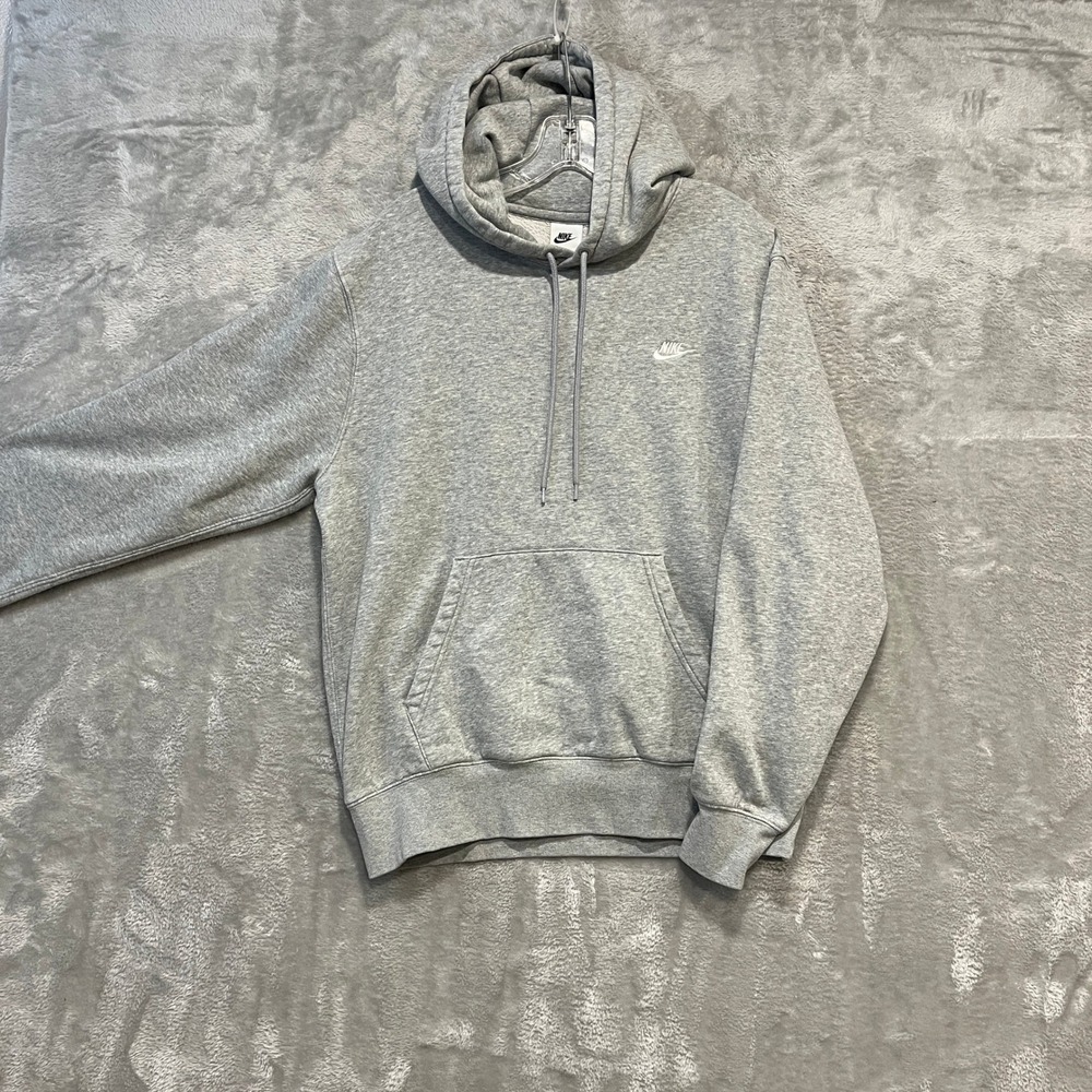 Nike Hoodie Mens Medium Gray Sportswear Club Fleece Pullover BV2654-063
